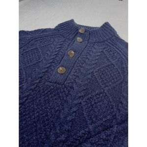 Vtg Brooks Brothers Knitwear 100%Merino Wool Size XS Fit To Small.